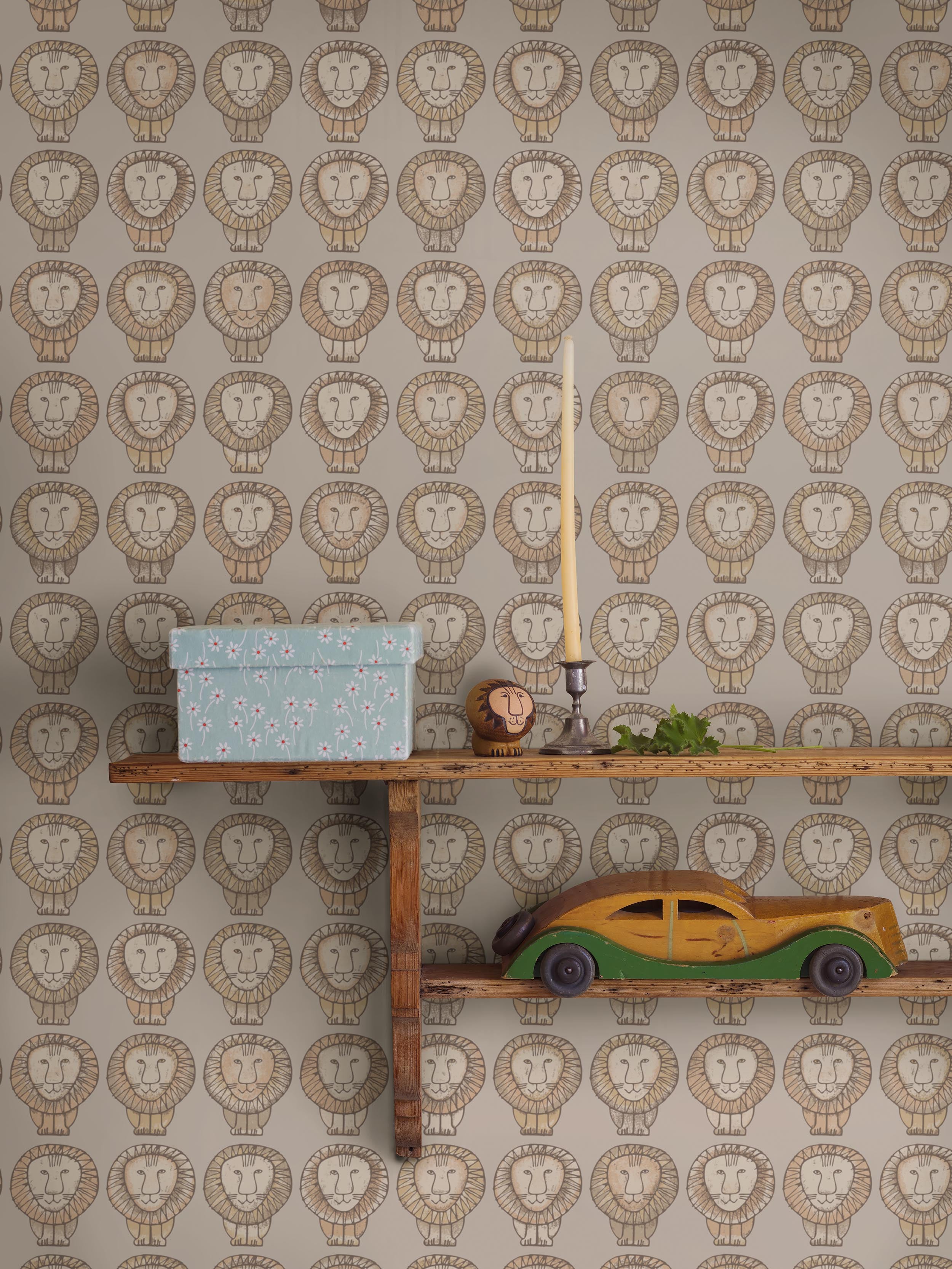 Lisa Larson Lejon, beige