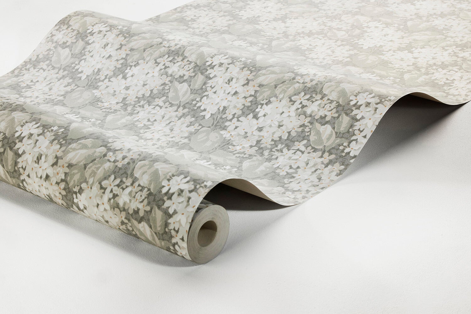 Aratorp, beige tapet
