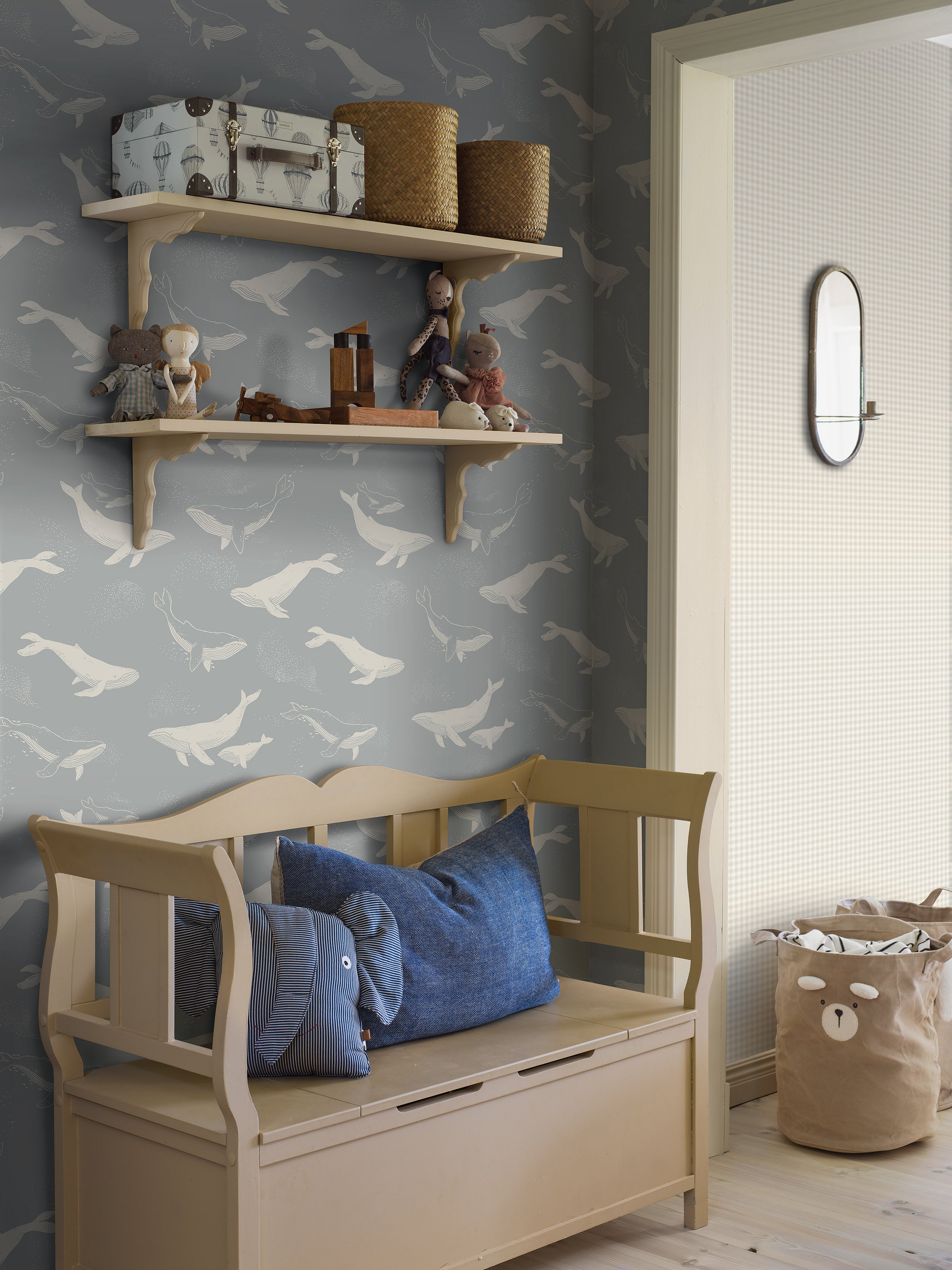 Whales, Gråblå