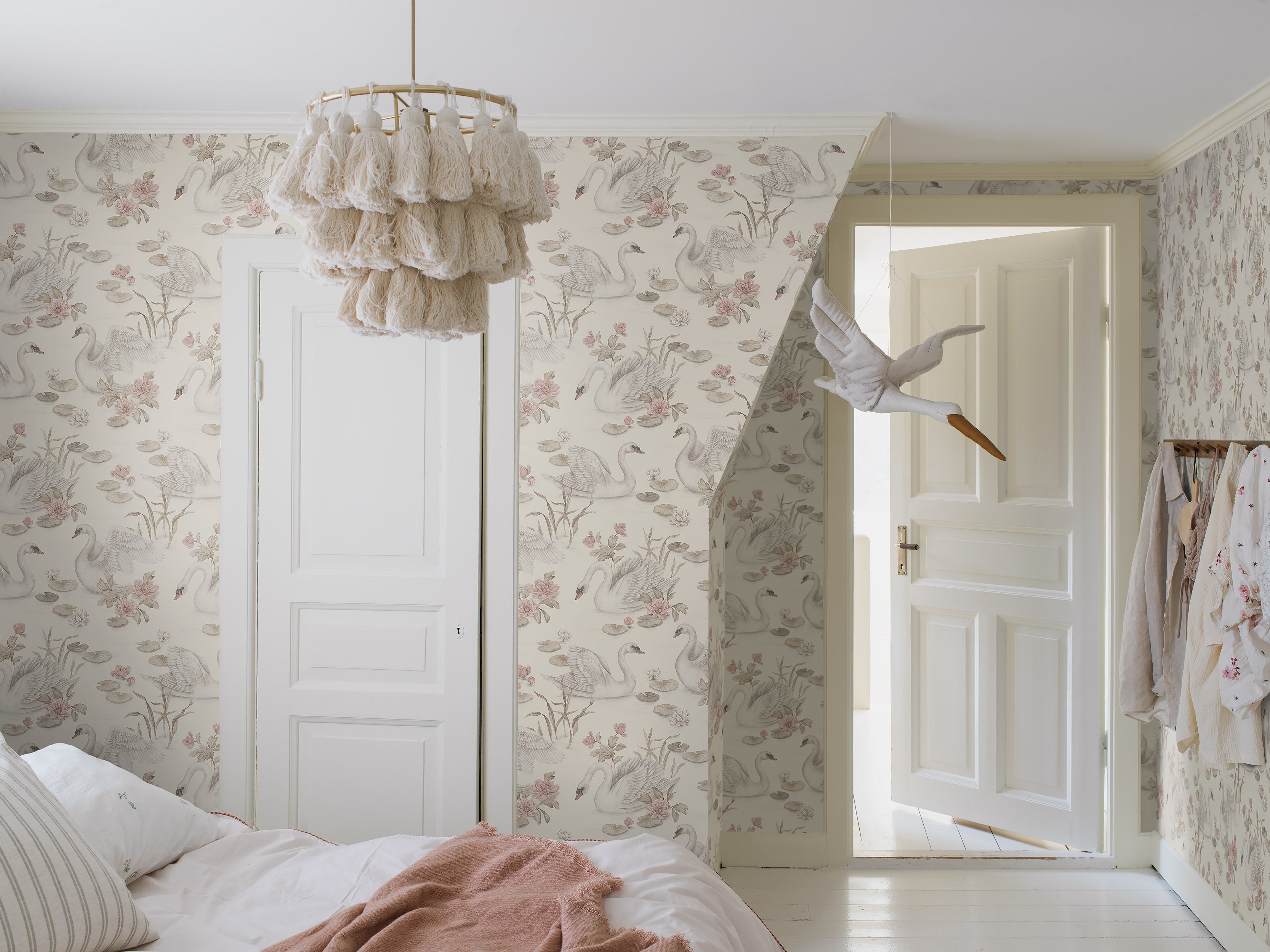 Lily Swan, Multi